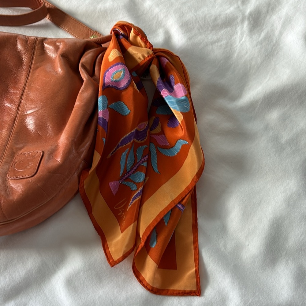 Vintage Gloria Vanderbilt Tan Slouch Shoulder Crossbody Bag Scarf Boho Western - Picture 5 of 17